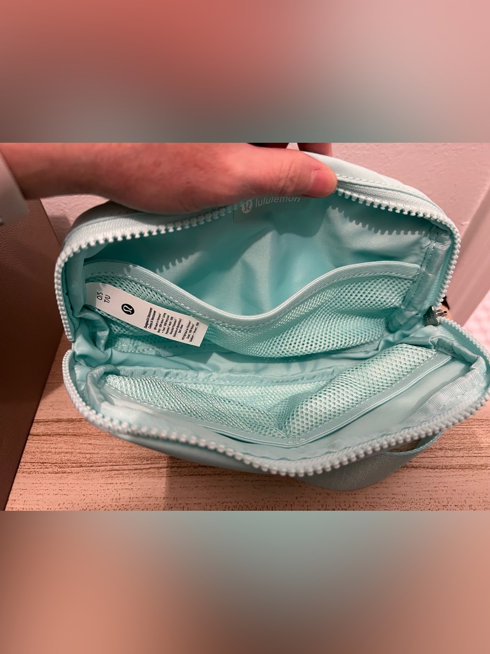 Lululemon Everywhere Belt Bag 1L - Picture 3 of 4